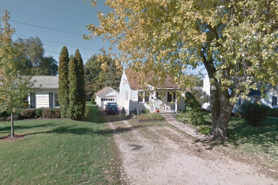 331 Grant Ave., Dixon, IL 61021
